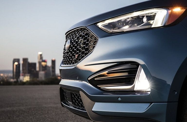 The side view of the 2021 Ford Edge grille.