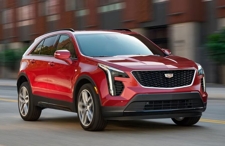 2023 Cadillac XT4 side and front view