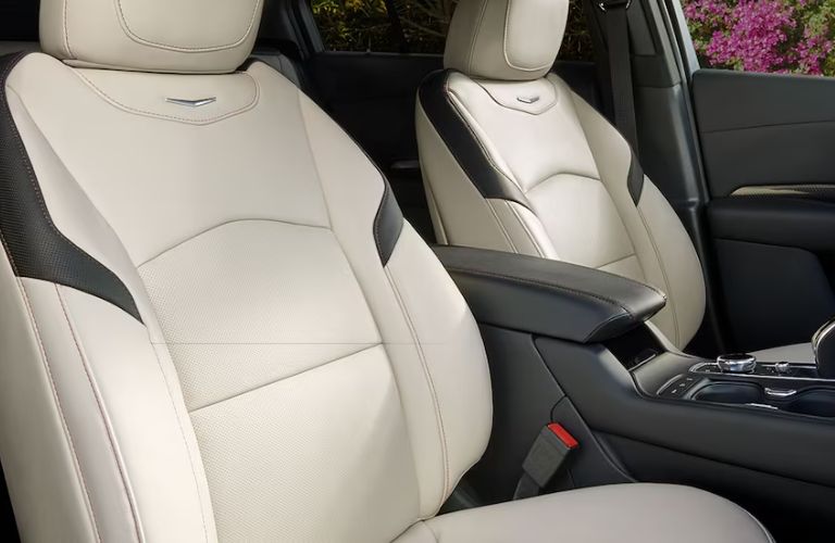 An image of the white leather trim of the 2023 Cadillac XT4