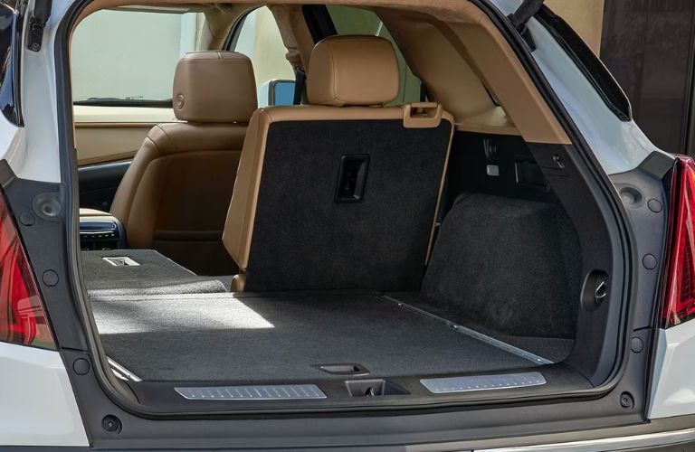 2023 Cadillac XT5 cargo area