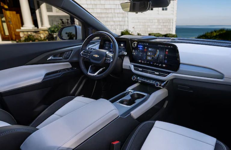 Interior Dashboard of the 2023 Chevrolet Equinox