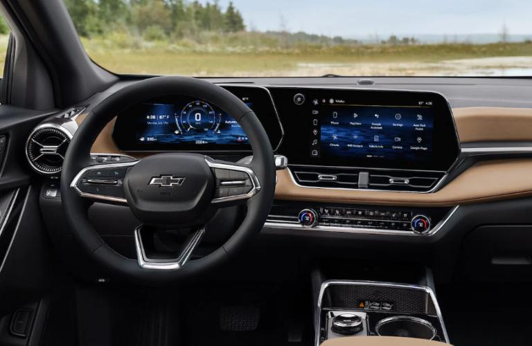 2025 Chevrolet Equinox steering wheel and dashboard 