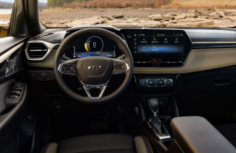 2024 Chevrolet Trailblazer steering wheel and dashboard 
