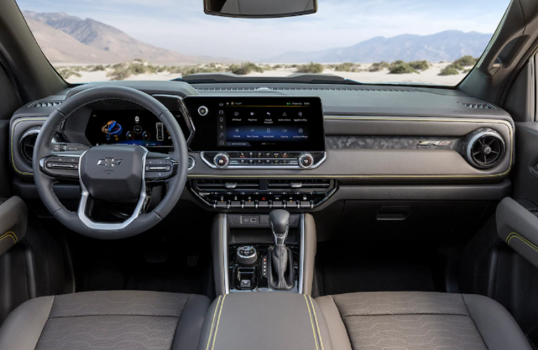 2024 Chevrolet Colorado steering wheel and dashboard 