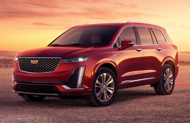 2025 Cadillac XT6 exterior front side view