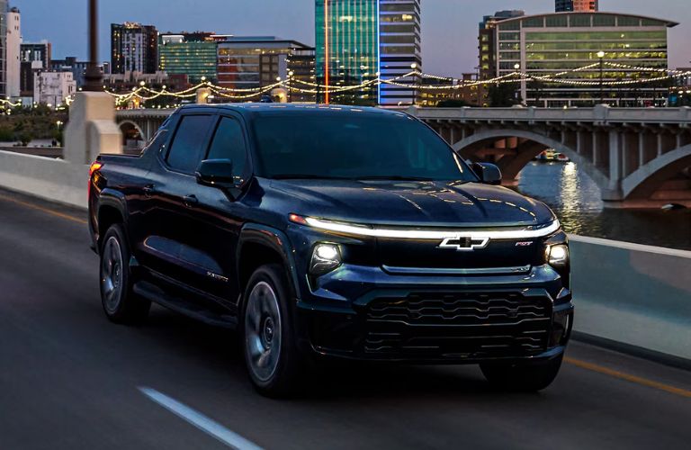 2025 Chevrolet Silverado exterior front view