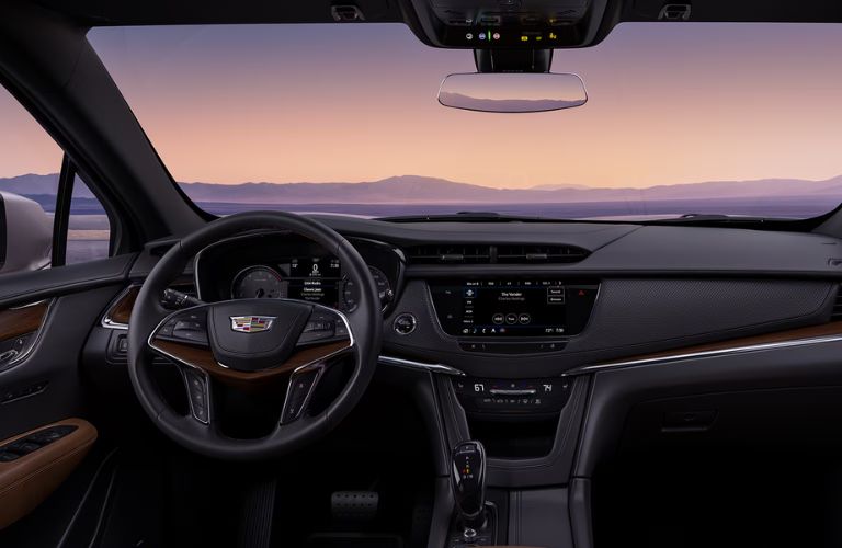 2025 Cadillac XT5 interior front dash