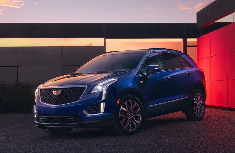 2025 Cadillac XT5 exterior side view